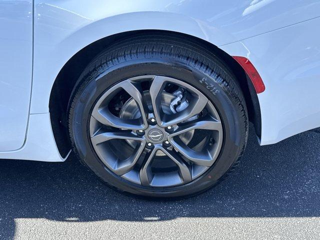 new 2026 Chrysler Pacifica car, priced at $41,182