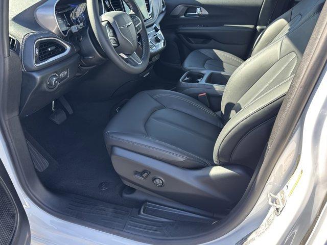 new 2026 Chrysler Pacifica car, priced at $41,182