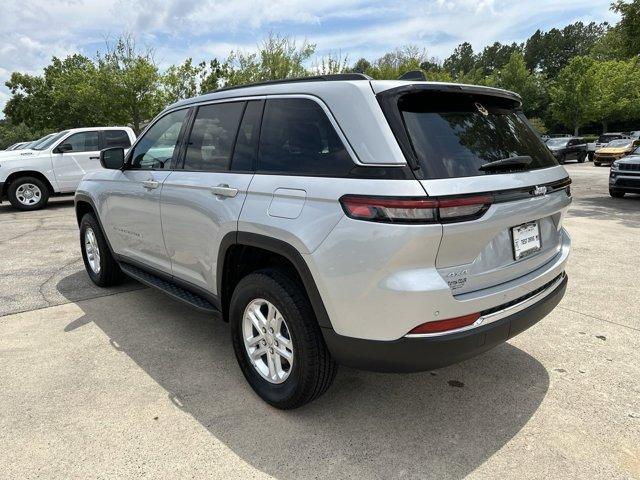 new 2024 Jeep Grand Cherokee car, priced at $34,220