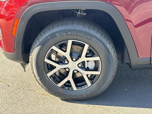 new 2025 Jeep Grand Cherokee car, priced at $42,920