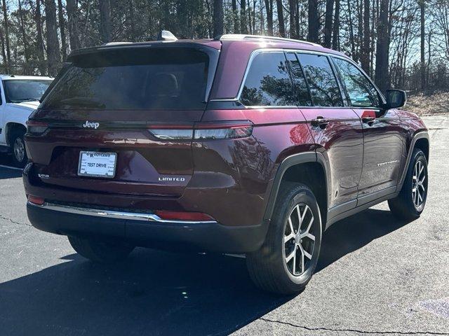 new 2025 Jeep Grand Cherokee car, priced at $42,920