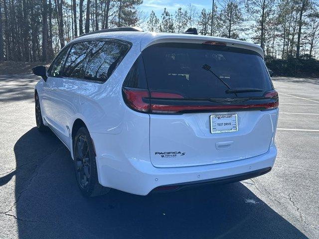 new 2024 Chrysler Pacifica car, priced at $48,079