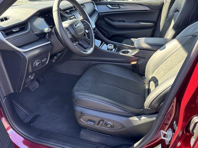 new 2025 Jeep Grand Cherokee car, priced at $39,980