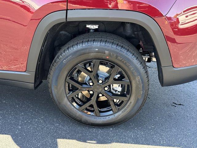 new 2025 Jeep Grand Cherokee car, priced at $39,980