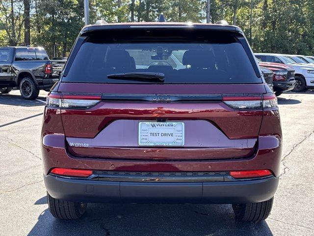 new 2025 Jeep Grand Cherokee car, priced at $39,980