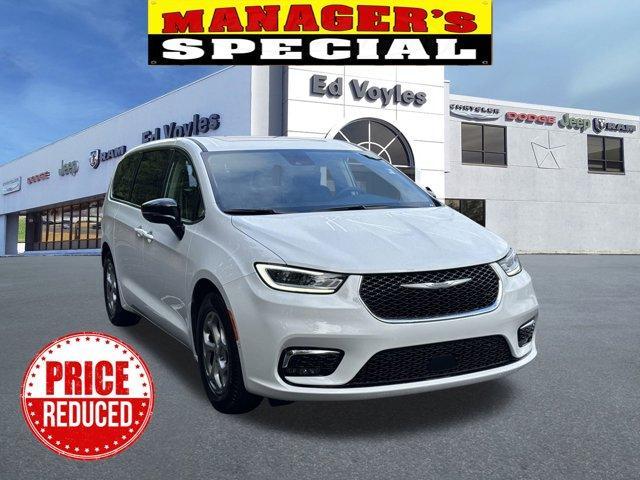 used 2024 Chrysler Pacifica car, priced at $44,931