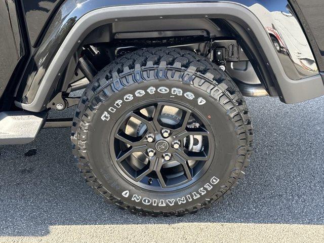 new 2025 Jeep Gladiator car, priced at $44,730