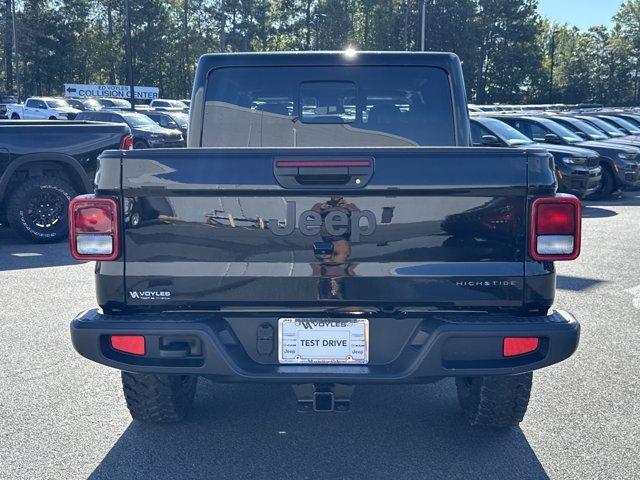 new 2025 Jeep Gladiator car, priced at $44,730