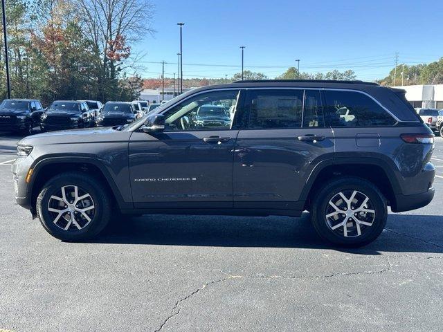 new 2025 Jeep Grand Cherokee car, priced at $42,920