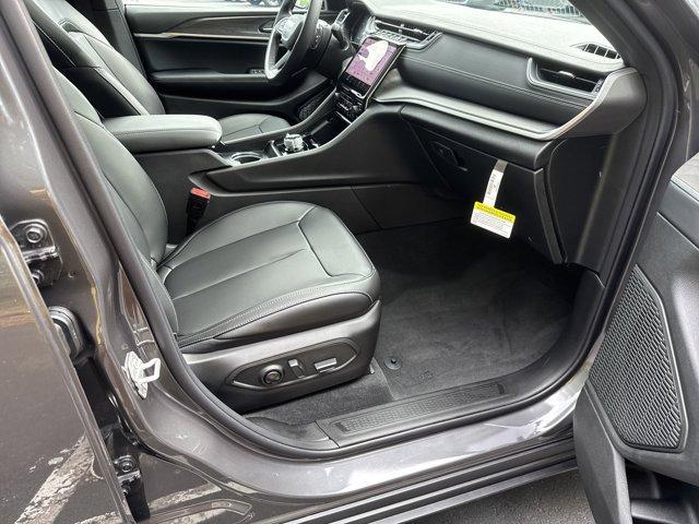 new 2025 Jeep Grand Cherokee L car, priced at $48,024
