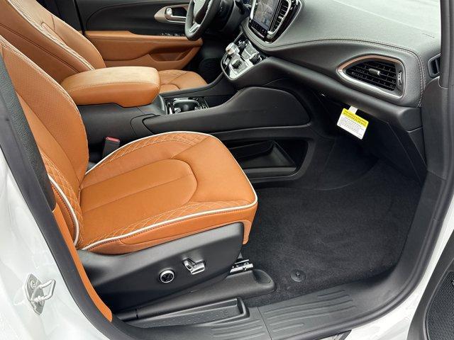 new 2026 Chrysler Pacifica car