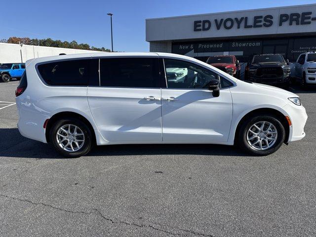 new 2026 Chrysler Pacifica car, priced at $41,710