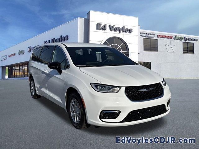 new 2026 Chrysler Pacifica car, priced at $41,710