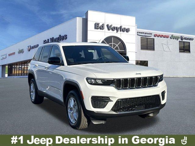 new 2025 Jeep Grand Cherokee car, priced at $39,080