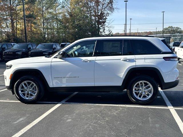 new 2025 Jeep Grand Cherokee car, priced at $39,080