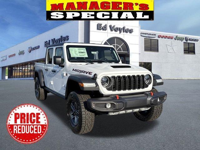 new 2025 Jeep Gladiator car, priced at $47,998