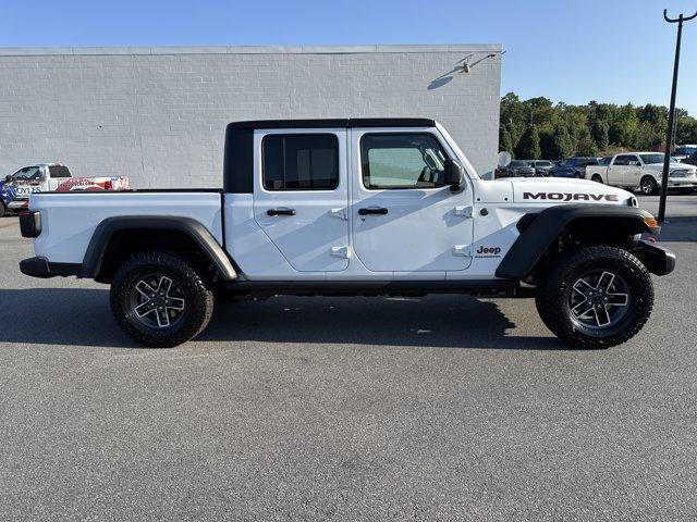 new 2025 Jeep Gladiator car, priced at $47,998