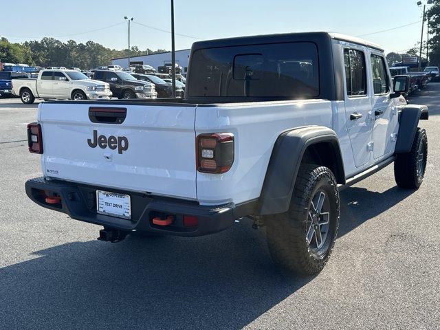 new 2025 Jeep Gladiator car, priced at $47,998