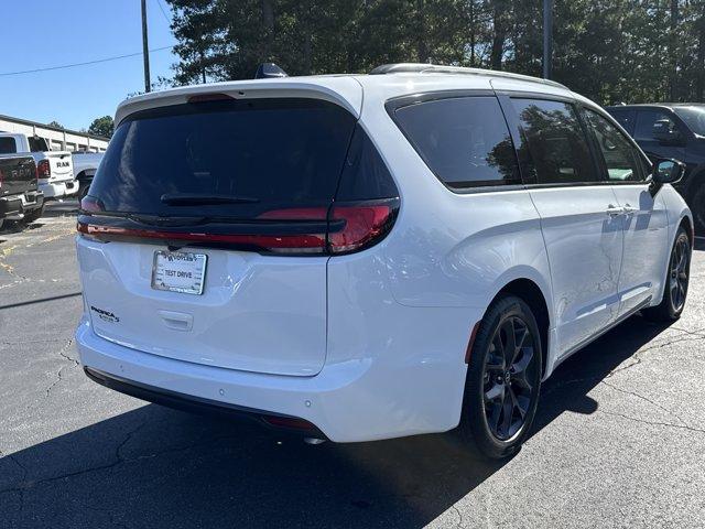 new 2026 Chrysler Pacifica car, priced at $43,968