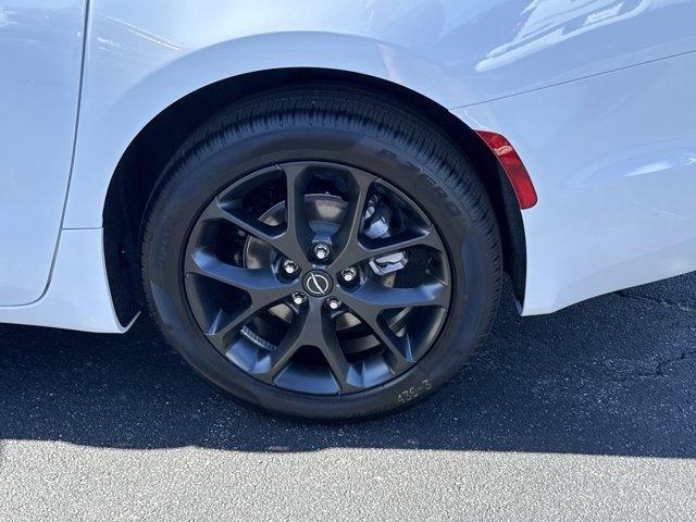 new 2026 Chrysler Pacifica car, priced at $43,968