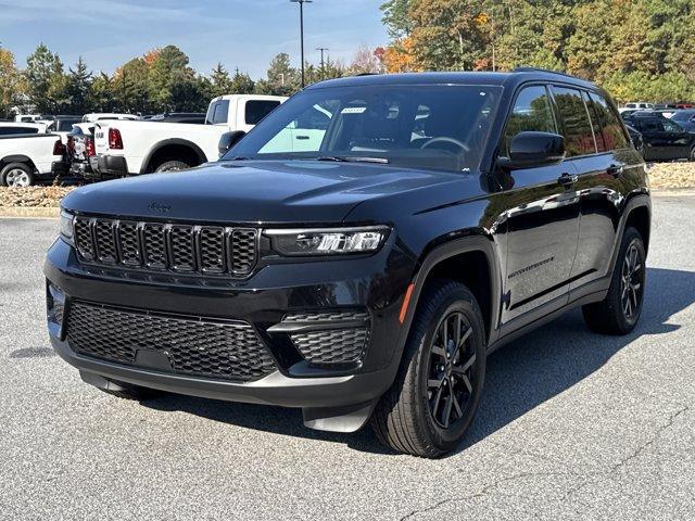 new 2025 Jeep Grand Cherokee car, priced at $41,157
