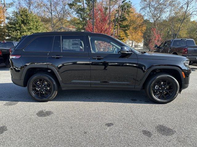 new 2025 Jeep Grand Cherokee car, priced at $41,157