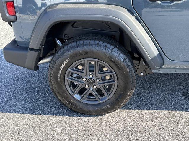 new 2025 Jeep Wrangler car, priced at $41,456