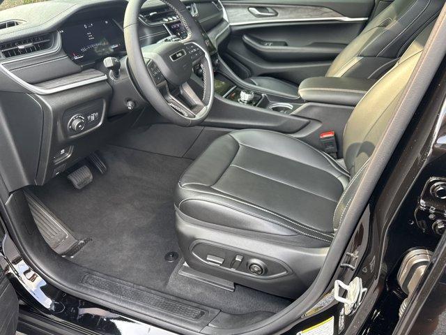 used 2025 Jeep Grand Cherokee L car, priced at $43,744