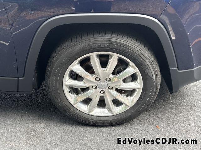 used 2014 Jeep Cherokee car, priced at $13,089