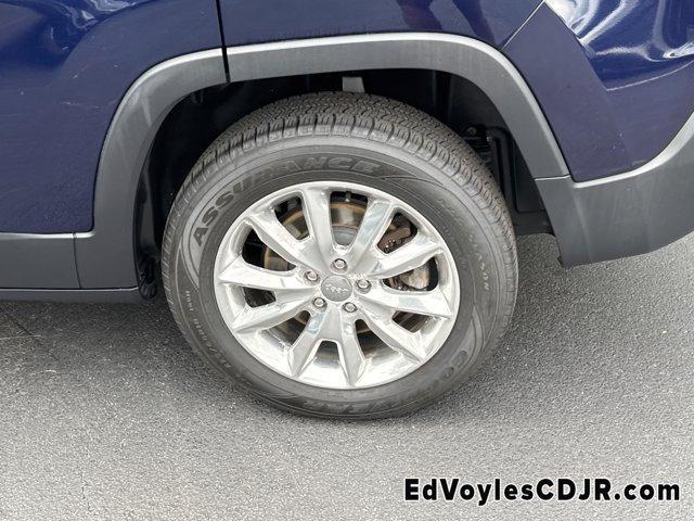 used 2014 Jeep Cherokee car, priced at $13,089