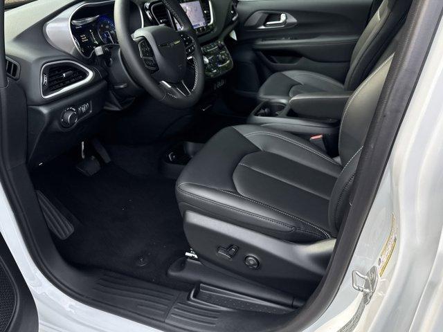 new 2025 Chrysler Voyager car, priced at $37,986