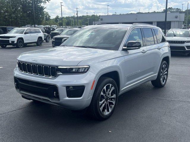 new 2024 Jeep Grand Cherokee car, priced at $57,393