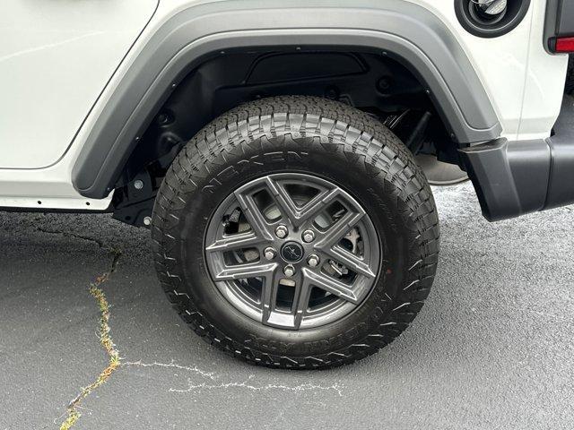 new 2025 Jeep Wrangler car, priced at $47,841