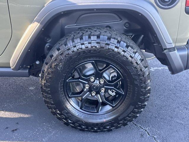 new 2025 Jeep Wrangler car, priced at $40,763