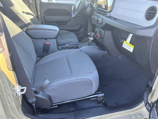 new 2025 Jeep Wrangler car, priced at $40,763