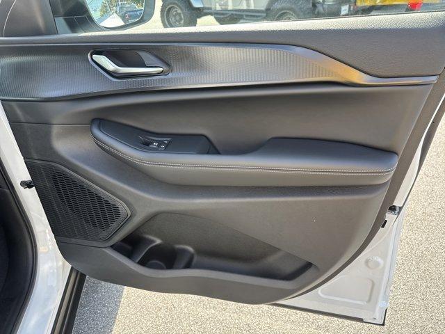 new 2025 Jeep Grand Cherokee L car, priced at $38,161
