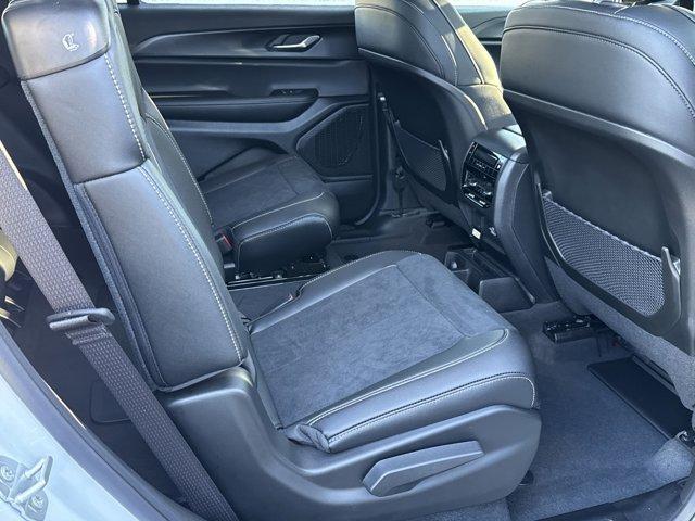 new 2025 Jeep Grand Cherokee L car, priced at $41,101