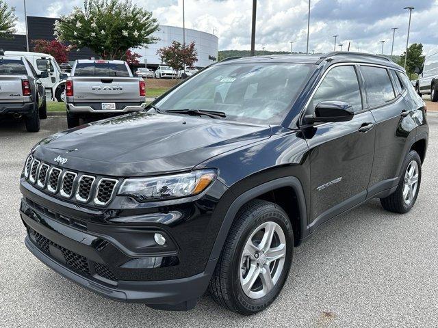 new 2024 Jeep Compass car, priced at $25,000