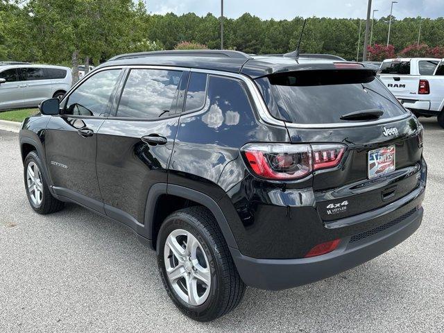 new 2024 Jeep Compass car, priced at $25,000