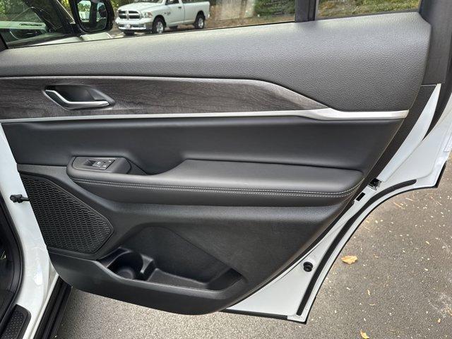 new 2025 Jeep Grand Cherokee L car, priced at $42,837