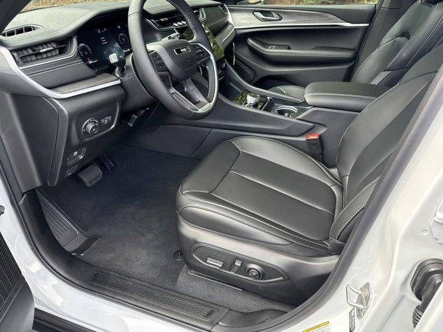 new 2025 Jeep Grand Cherokee L car, priced at $42,837