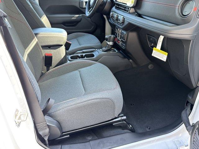 new 2025 Jeep Gladiator car, priced at $47,220