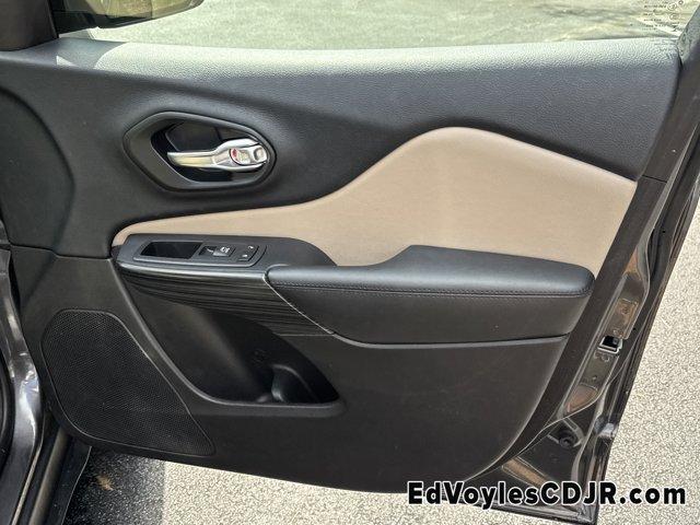 used 2016 Jeep Cherokee car, priced at $10,679