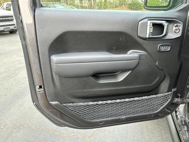 new 2025 Jeep Gladiator car, priced at $53,795