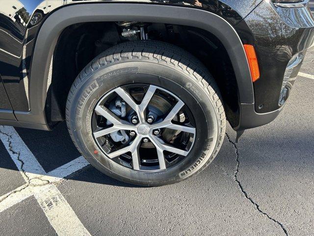 new 2025 Jeep Grand Cherokee car, priced at $45,698