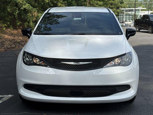 new 2025 Chrysler Voyager car, priced at $38,014