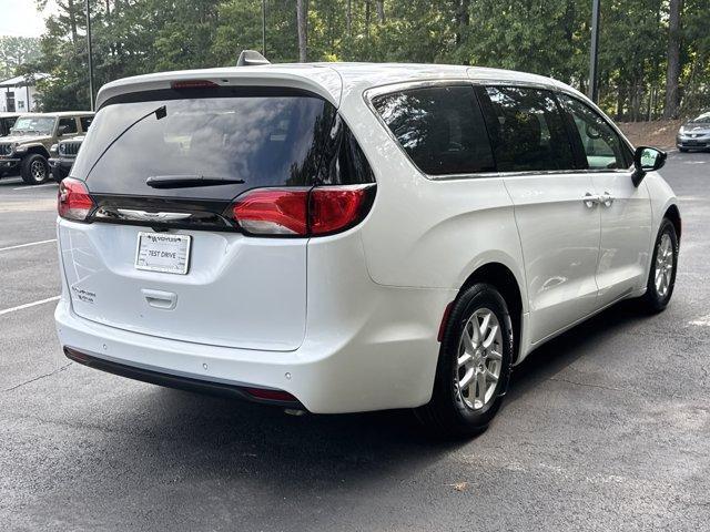 new 2025 Chrysler Voyager car, priced at $38,014