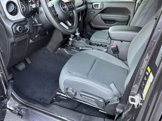 new 2025 Jeep Wrangler car, priced at $36,711
