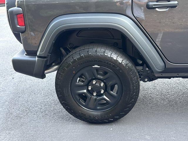 new 2025 Jeep Wrangler car, priced at $36,711