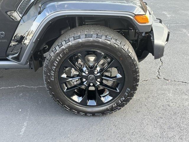 new 2025 Jeep Gladiator car, priced at $41,946